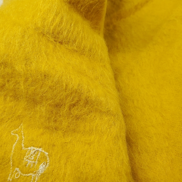 Alpaca Camargo Yellow Scarf - Picture 3 of 10